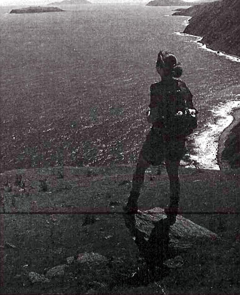 Angela above Pipinui Point looking north